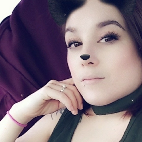 Meet your Posher, Ashley - Picture 1 of 1